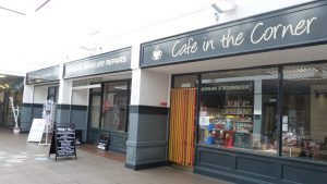 Café in the Corner – Edrych Ymlaen at Ddyfodol Gwell