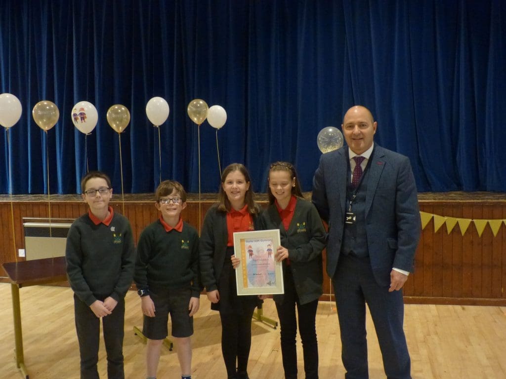 Gwobrau Siarter Iaith i ysgolion Wrecsam a Sir y Fflint