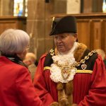 DIWEDDARIAD: Mwy o luniau a fideos o ymweliad Y Brenin a’r Frenhines Gydweddog â Wrecsam