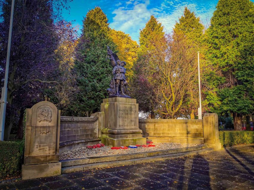 Remembrance Sunday - image shows the cenotaph at Bodhyfryd in Wrexham