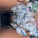 Mae’r frwydr yn erbyn cyflenwad anghyfreithlon o fêps a thybaco yn parhau