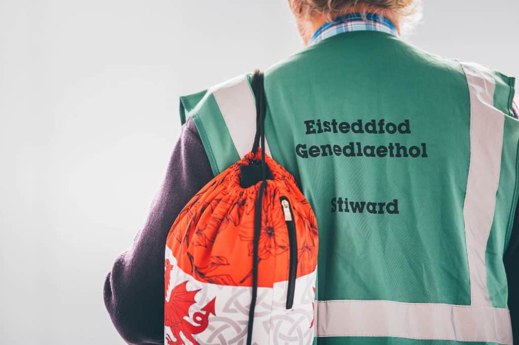 Cymerwch ran a helpwch i wneud yr Eisteddfod eleni yn llwyddiant ysgubol!