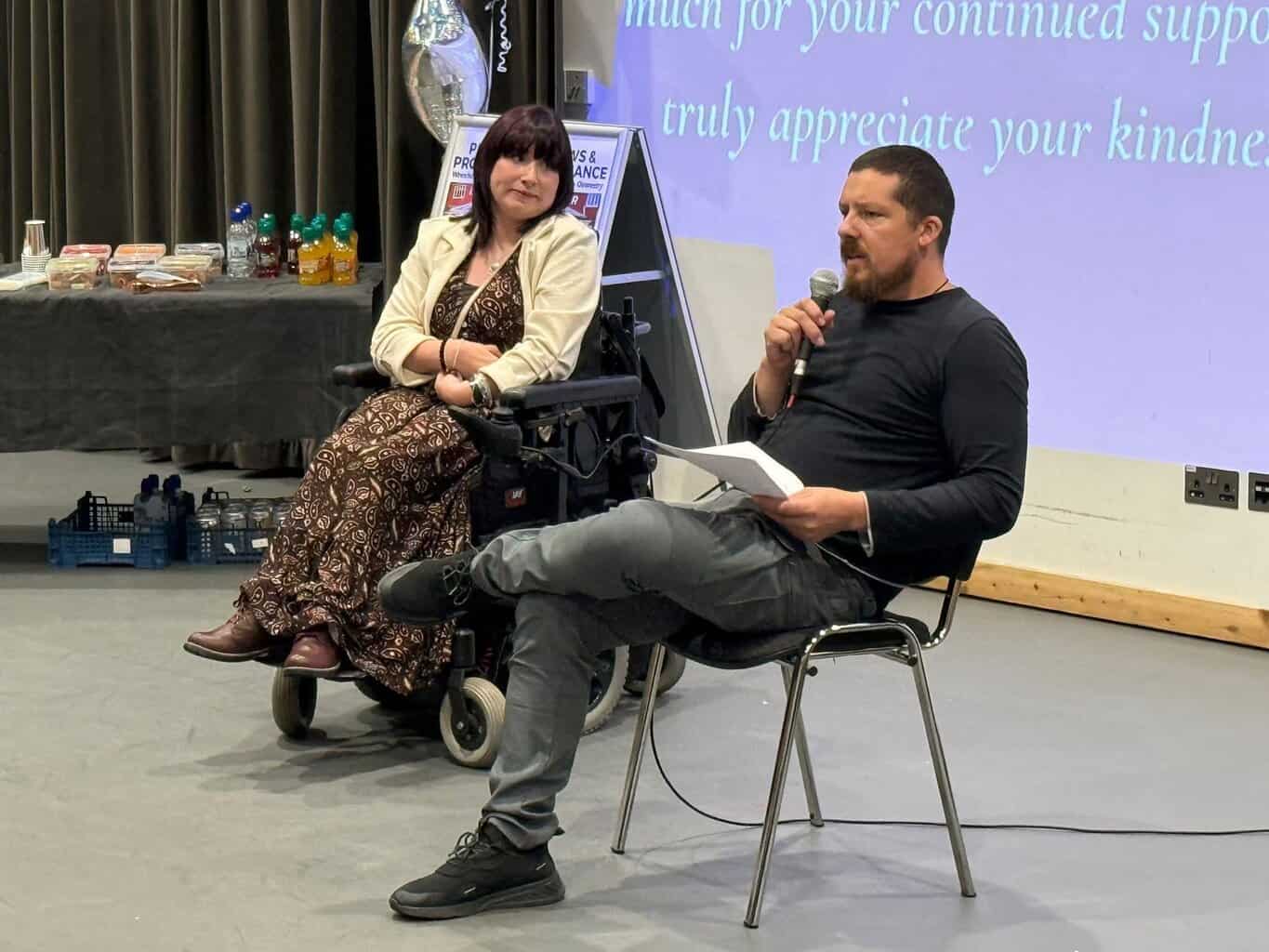 Lansio llyfr yr awdur lleol Samantha Maxwell yn Nhŷ Pawb