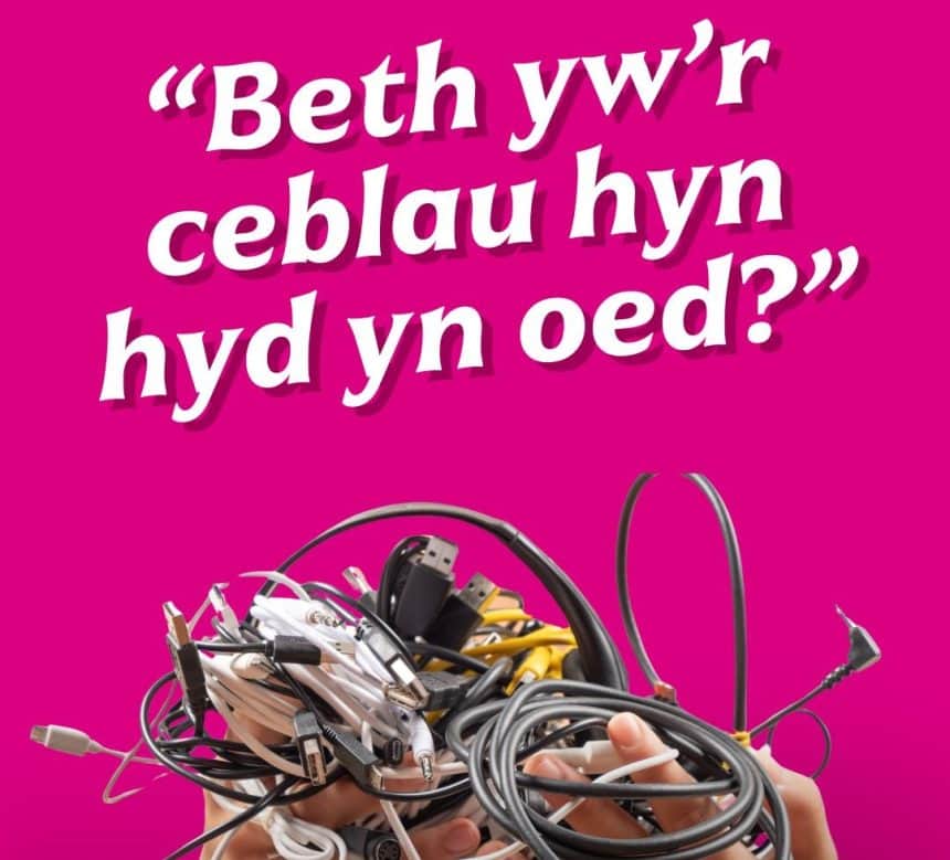 Ailgylchu eich ceblau diangen