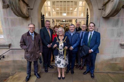 Hyb diwydiannau creadigol wedi agor yn swyddogol yn Wrecsam