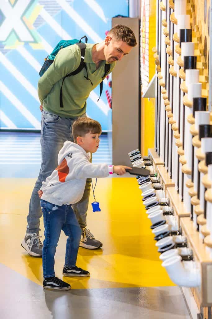 Mae AaGIC yn partneru gyda Xplore! Canolfan Darganfod Gwyddoniaeth i ysbrydoli'r genhedlaeth nesaf o weithwyr proffesiynol gwyddor gofal Iechyd