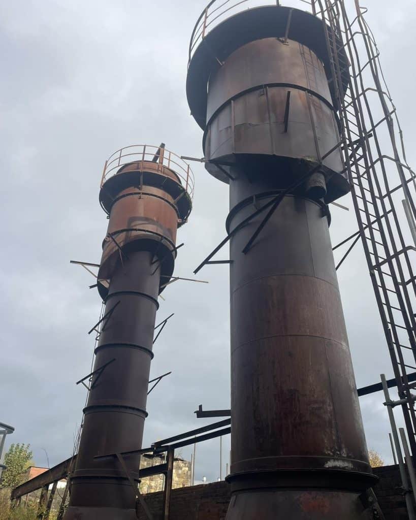 300 miliwn o flynyddoedd o hanes Wrecsam mewn arddangosfa yn y Ganolfan Gwybodaeth i Ymwelwyr