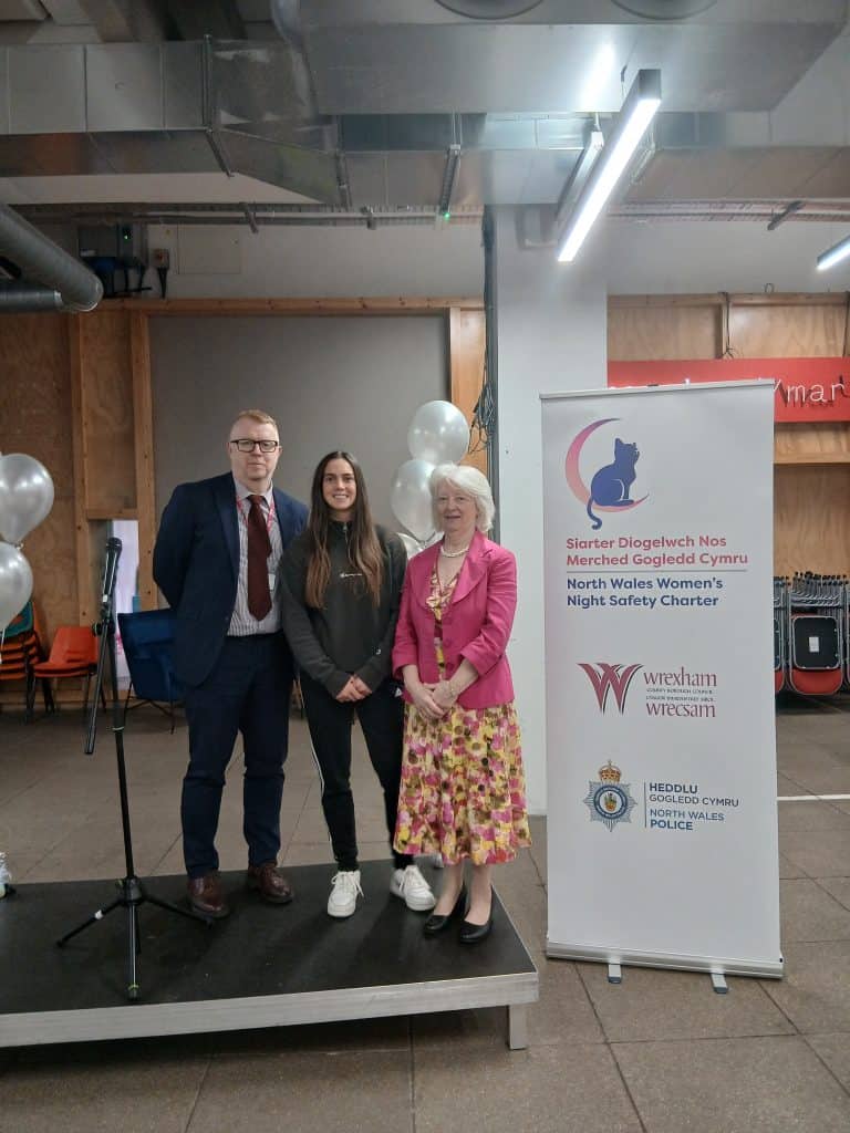 Lansio Siarter Diogelwch Menywod yn y Nos Gogledd Cymru yn Nhŷ Pawb