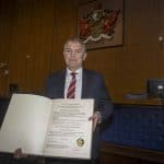 LLUNIAU: Rheolwr Wrecsam, Phil Parkinson, yn derbyn Rhyddid y FwrdeistrefSirol