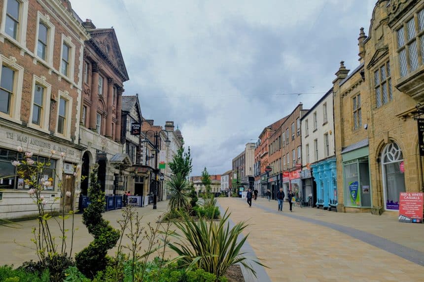 Siarter Diogelwch Nos i Fenywod, y cyntaf o’i fath yng ngogledd Cymru, i gael ei lansio yn Nhŷ Pawb.