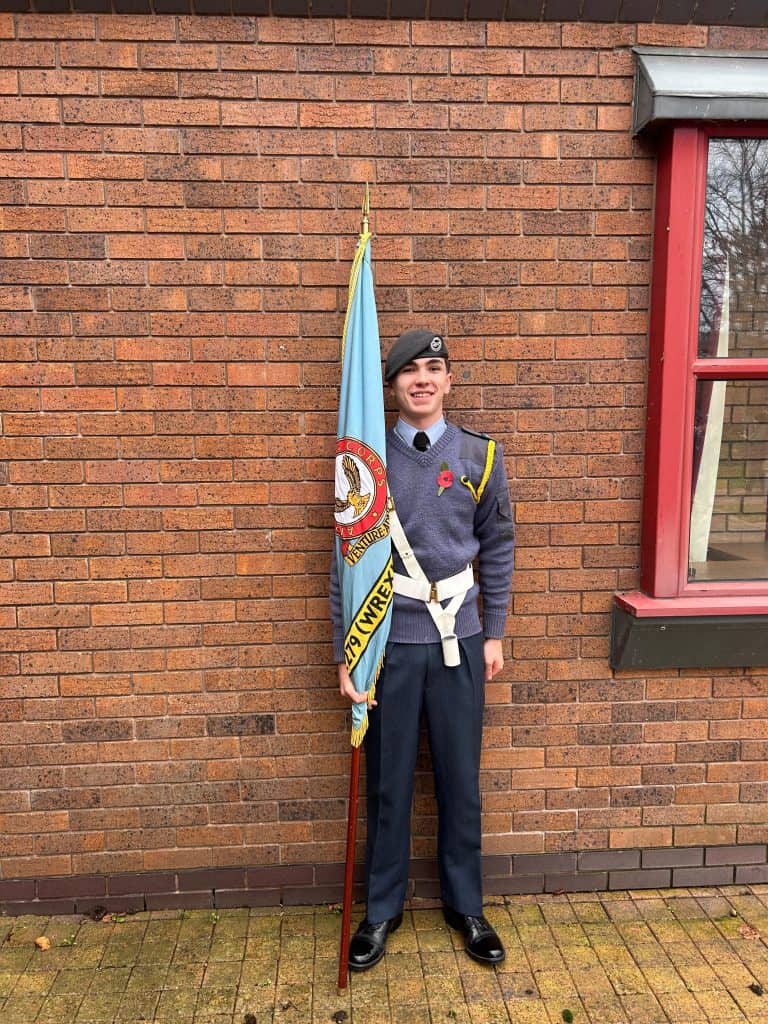 Mis Ebrill wedi'i ddynodi fel Mis y Plentyn Milwrol