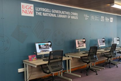 Dathlu treftadaeth leol yng Nghornel Clip Llyfrgell Wrecsam