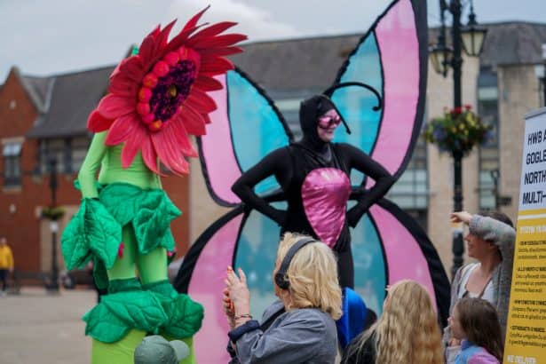 Gŵyl Ryngwladol Spirit Fest Paallam yn dychwelyd i Sgwâr y Frenhines Wrecsam